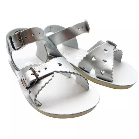 Salt Water by Hoy Sandals Silver Hearts Girl's Size 7 Very good used condition N - Picture 2 of 8